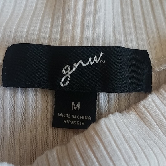 🎉 3/$25 Ribbed Tank - Picture 2 of 2